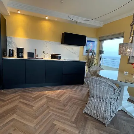 Queen Josefine, 3-zimmer-eckwohnung Mit Trave- Und Meerblick Apartment